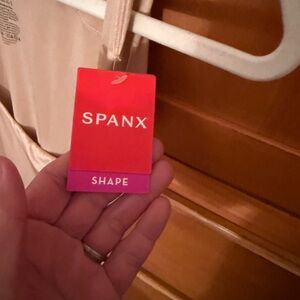 SPANX Women's Tan Shapewear Bodysuit